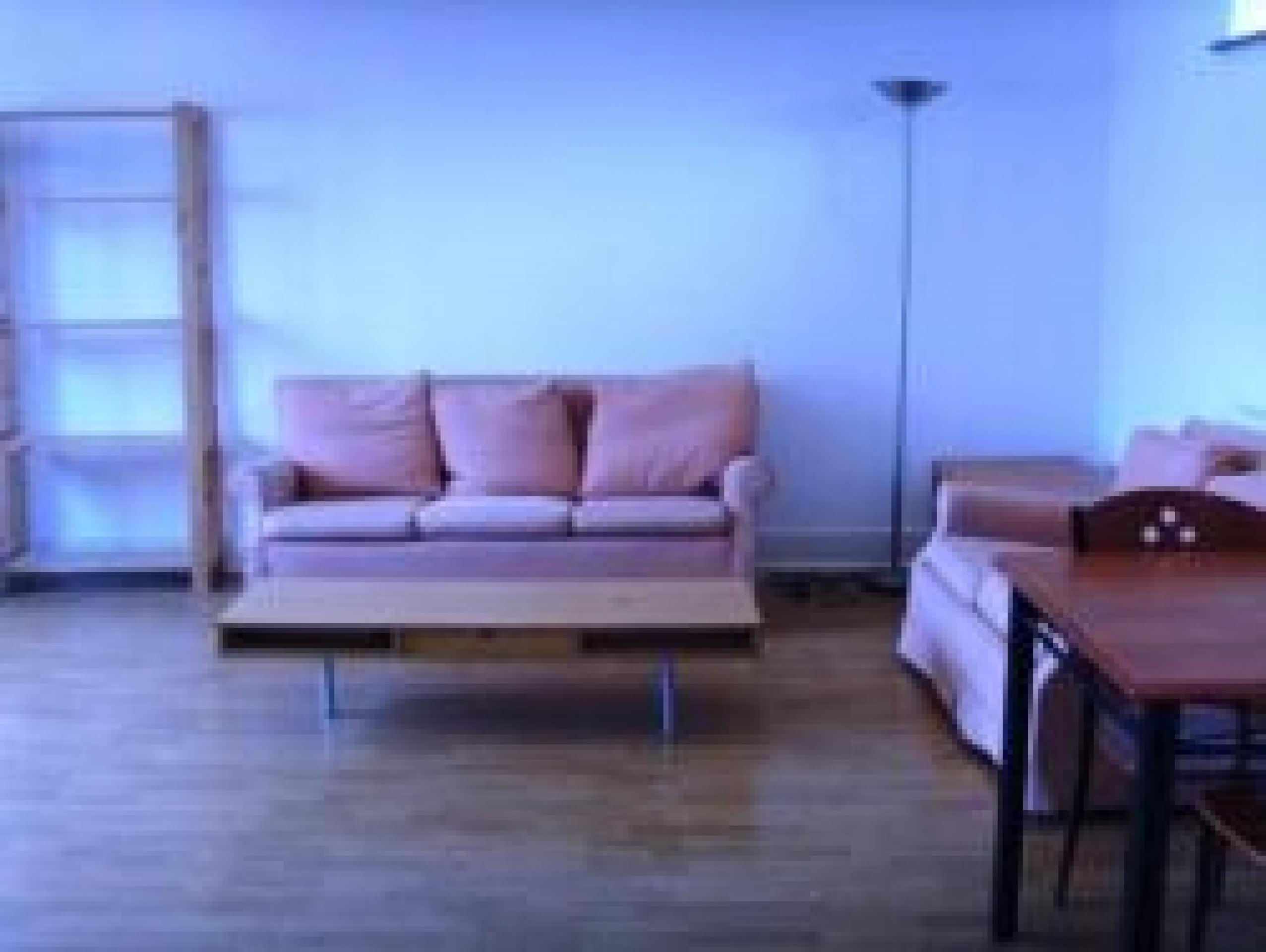 			VIEWINGS HIGHLY RECOMMENDED!, 3 Bedroom, 1 bath, 1 reception Flat			 Pember Road, KENSAL GREEN NW10